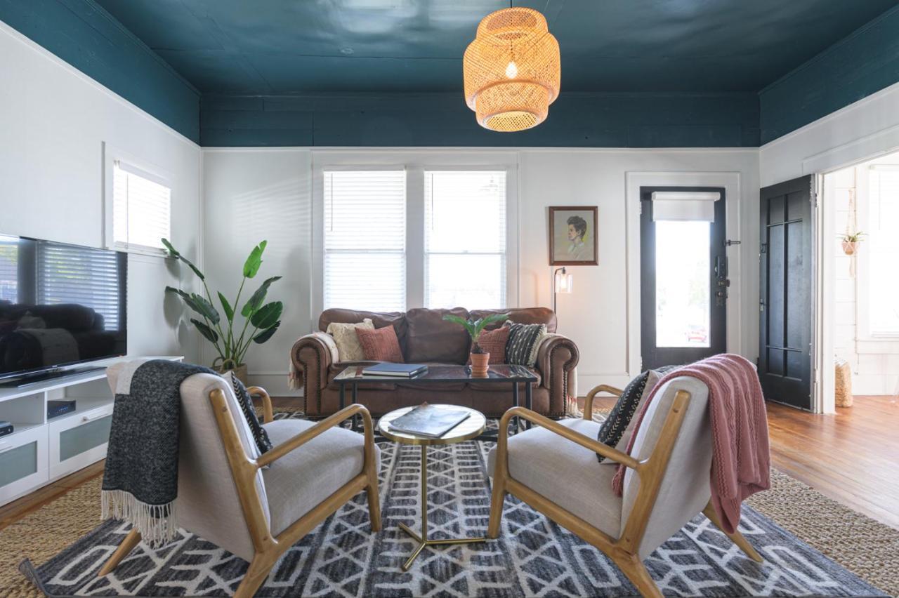 Restored 1930S Uptown Bungalow 2 Min. To Magnolia เวโก ภายนอก รูปภาพ