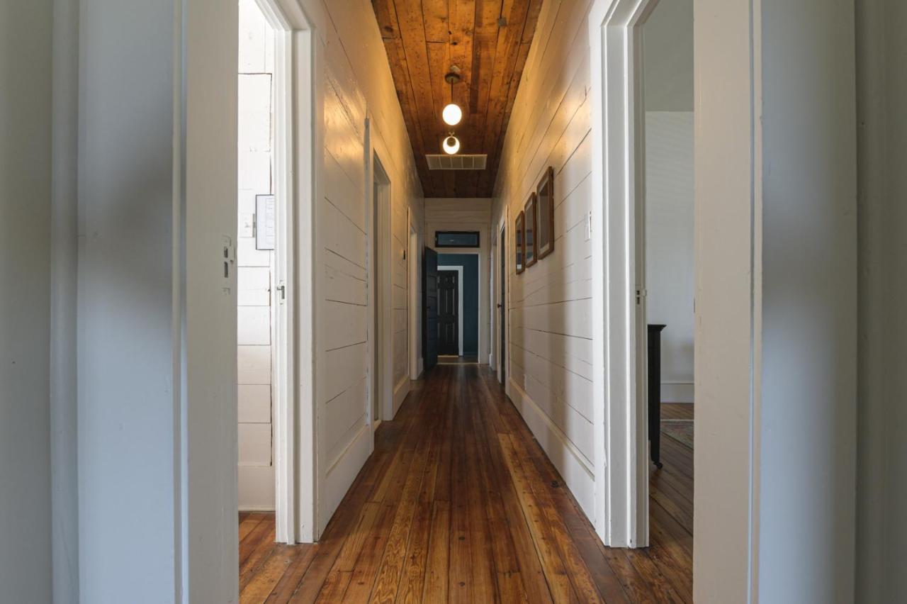 Restored 1930S Uptown Bungalow 2 Min. To Magnolia เวโก ภายนอก รูปภาพ